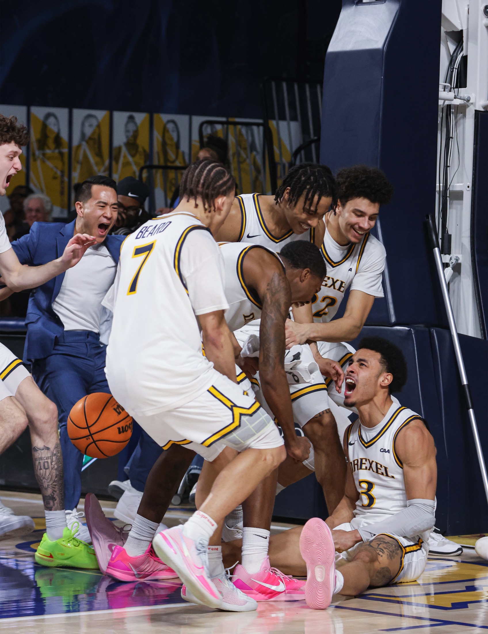 Drexel basketball game-winning image